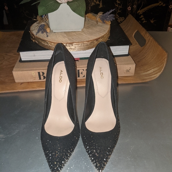 Shoes - Picture 2 of 3